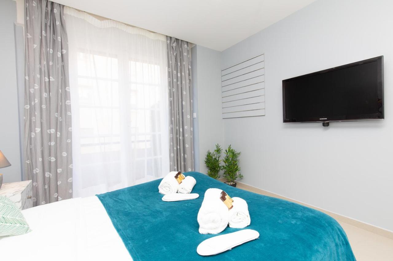 Festival Yourhosthelper Cannes Ngoại thất bức ảnh